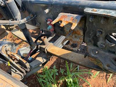 Freightliner Cascadia Right Front Leaf Spring