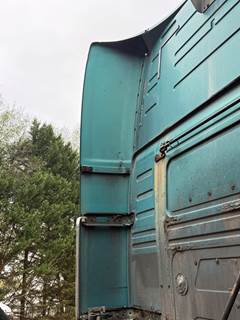 1998-2013 Volvo Driver Roof Fairing