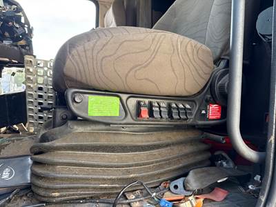 Parts Only 2016 National 2000 Series Air Ride Seat for Volvo Tractor Trailer