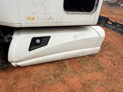 2012-2022 Kenworth T680 Driver Center Rear Skirt