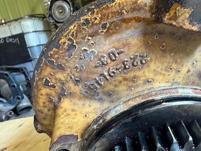 Caterpillar C13 Water Pump for a Freightliner COLUMBIA