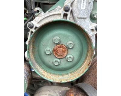 Volvo VNL Water Pump for a Volvo Truck VNL