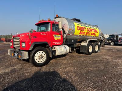 1997 Mack RD600 Hot Oil / Asphalt Distributor Truck - BearCat BC501/CRC Asphalt Distributor