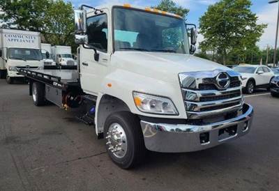 Hino L6 Rollback Tow Truck - Cummins, 260HP, Automatic