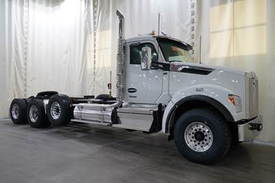 Kenworth T880 Day Cab Truck - Cummins 565HP, Endurant Xd