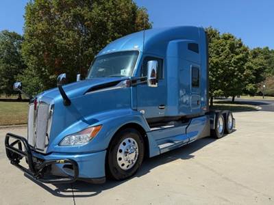 Kenworth T680 Sleeper Semi Truck - 76" Raised Roof Sleeper, Paccar 455HP, 12 Speed Automated Manual