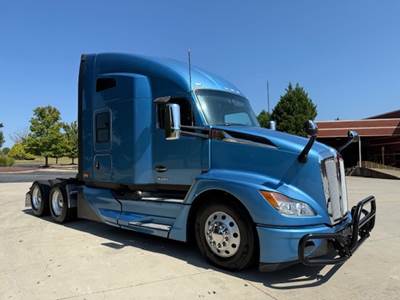 Kenworth T680 Sleeper Semi Truck - 76" Raised Roof Sleeper, Paccar 455HP, 12 Speed Automated Manual