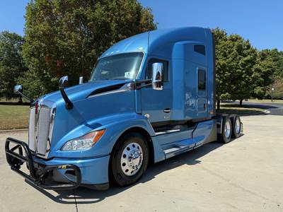 Kenworth T680 Sleeper Semi Truck - 76" Raised Roof Sleeper, Paccar 455HP, 12 Speed Automated Manual