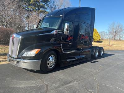 Kenworth T680 Sleeper Semi Truck - 76" Raised Roof Sleeper, Paccar 455HP, 13 Speed Manual