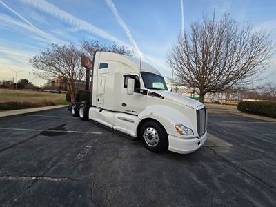 Kenworth T680 Sleeper Semi Truck - 76" Raised Roof Sleeper, Cummins 450HP, 12 Speed Automated Manual