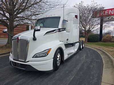 Kenworth T680 Sleeper Semi Truck - 76" Raised Roof Sleeper, Cummins 450HP, 12 Speed Automated Manual
