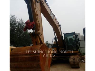 Caterpillar 320 Excavator