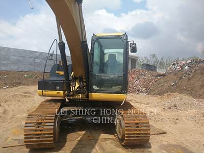Caterpillar 320D2 Excavator