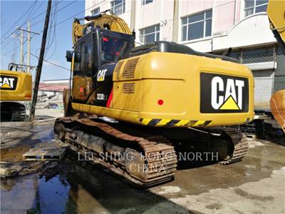Caterpillar 323D2L Excavator