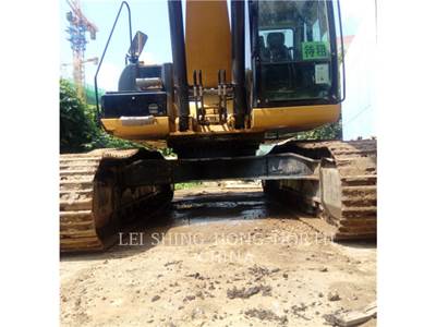 Caterpillar 330D2L Excavator