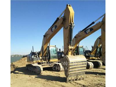 Caterpillar 330D2L Excavator