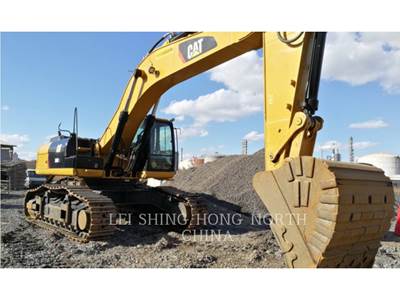Caterpillar 340D2L Excavator