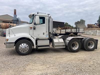 2010 International 9200 SBA Day Cab Truck