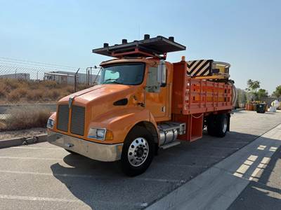 2000 Kenworth T300 Attenuator Truck