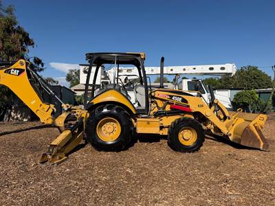 2013 Caterpillar 450E Backhoe 4x4 Low Hours