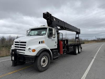 Sterling L7500 30-Ton Crane Truck - 2000 TEREX BT60100 Crane, 100ft Reach, Manual
