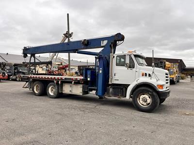 Sterling LT7500 25-Ton Crane Truck - 1999 MANITEX 2592 Crane, 92ft Reach, Manual