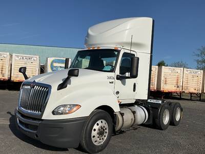 International LT625 Day Cab Truck - Cummins 400HP