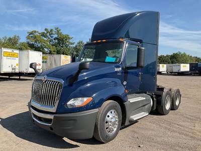 International LT625 Day Cab Truck - Cummins 400HP