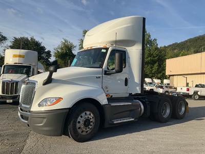 International LT625 Day Cab Truck - Cummins 400HP