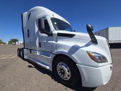 Freightliner 72RRS5 Sleeper Semi Truck - 72" Condo, Detroit 400HP, Automatic