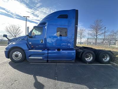 International LT625 Sleeper Semi Truck - 73" Sky Rise, Cummins 450HP, Automatic