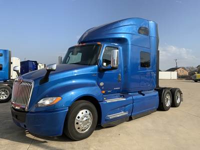 International LT625 Sleeper Semi Truck - 73" Sky Rise, Cummins 451HP, Automatic