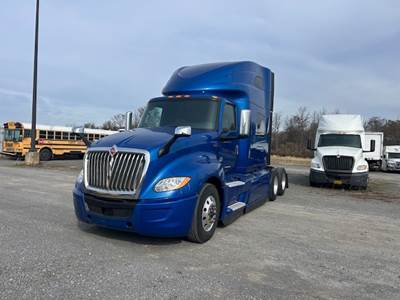 International LT625 Sleeper Semi Truck - 73" Sky Rise, Cummins 450HP, Automatic