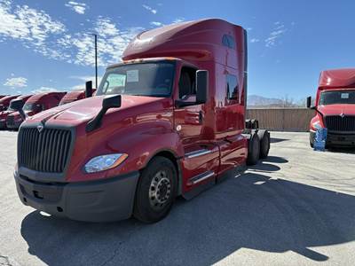 International LT625 Sleeper Semi Truck - 73" Sky Rise, Cummins 450HP, Automatic