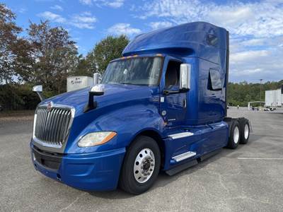 International LT625S Sleeper Semi Truck - 73" Sky Rise, Cummins 400HP, Automatic