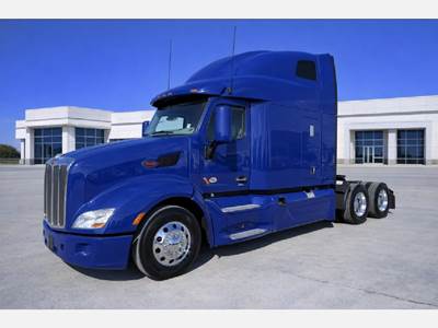 Peterbilt 579 Sleeper Semi Truck - 80" Ultra, Cummins 400HP, Automatic