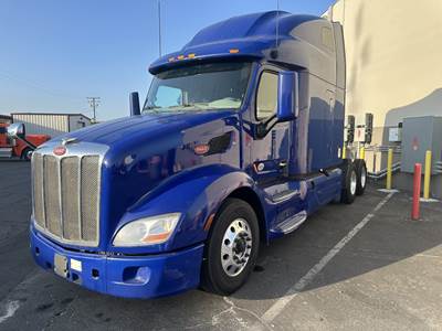 Peterbilt 579 Sleeper Semi Truck - 80" Ultra, Cummins 400HP, Automatic