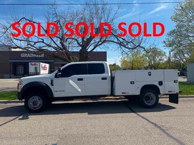 Ford F-550 Crew Cab Cab & Chassis Truck