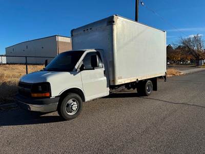 Chevrolet Express Box Truck