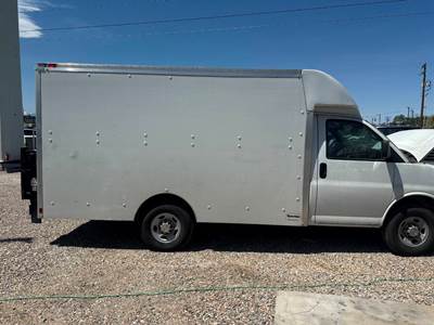 Chevrolet Express Box Truck