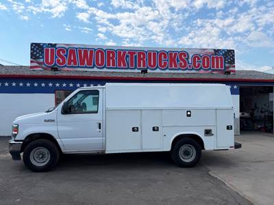Ford E-Series Box Truck