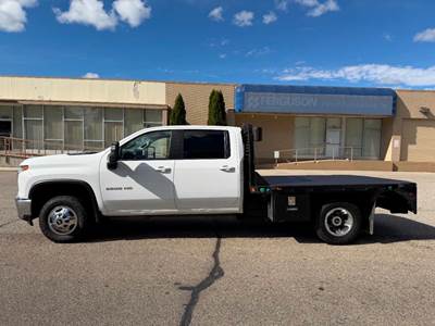 Chevrolet Silverado 3500HD Flatbed Truck - Automatic