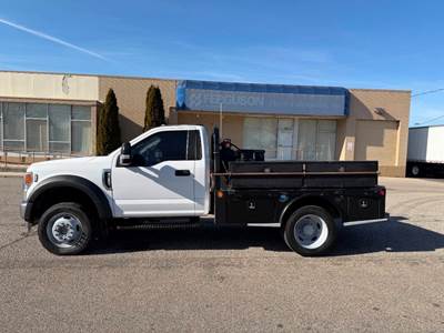Ford F-450 Flatbed Truck