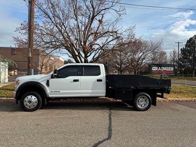 Ford F-550 Flatbed Truck