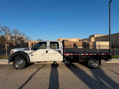 Ford F-550 Flatbed Truck