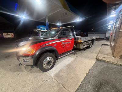 2014 RAM 5500HD REGULAR CAB 4X4 Rollback Bed - Chevron Series 10 aluminum Rollback Towing Body