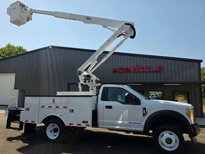 2017 Ford F550 4X4 45FT ALTEC BUCKET TRUCK ALTEC AT40G 45FT TELESCOPING 4X4 DIESEL