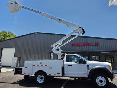 2017 Ford F550 TELESCOPING AND ARTICULATING BUCKET TRUCK ALTEC AT40G 45FT 6.7 DIESEL