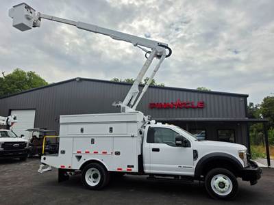 2018 Ford F550 4X4 45FT ALTEC BUCKET TRUCK DIESEL ALTEC AT40G 45FT TELESCOPING AND ARTICULATING