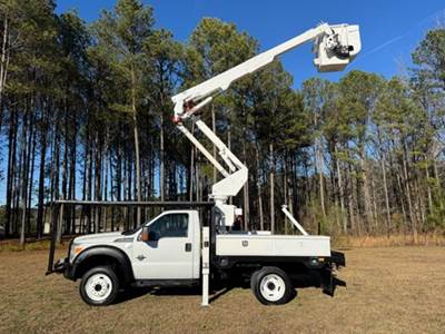 2016 Ford F-550 Super Duty Altec AT-37G